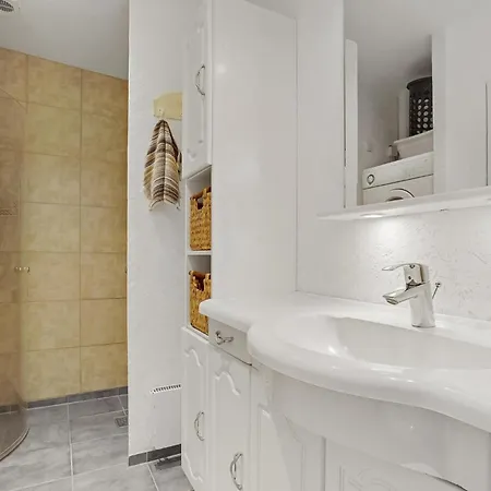 Three-bedroom In Haderslev *